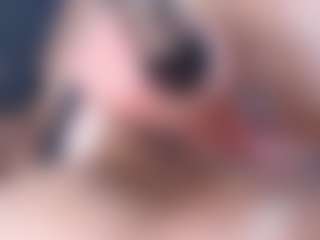 Live cam show with emielyn82 - Play on ObeyMaria
