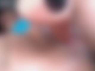 Live cam show with emielyn82 - Dom on liverealitysex.com