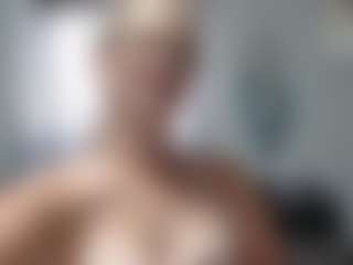 jadeluv's Live Sex Cam Show