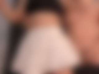 Live cam show with Annie - Eating Pussy on CamClone