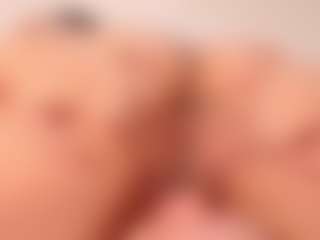 Live cam show with Annie - Eating Pussy on Soda Cam