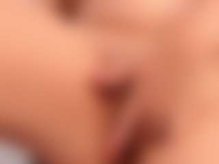 Live cam show with Annie - Eating Pussy on Dolls Live