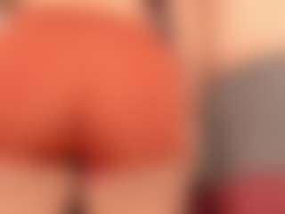 Live cam show with Annie - Facesitting on hotwifechat.live