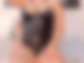 Live cam show with Annie - Facesitting on iamadamtest123.com