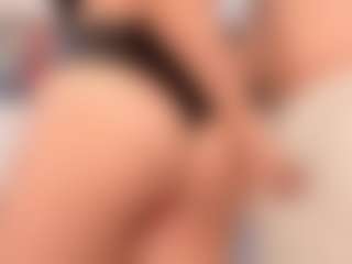 Live cam show with Annie - Facesitting on SpunkLive