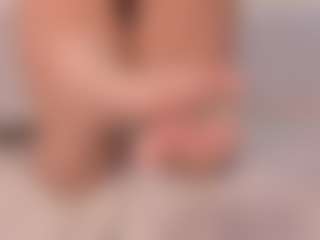 Live cam show with Annie - Facesitting on Camsoda