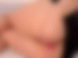 Live cam show with Annie - Facesitting on Camsoda