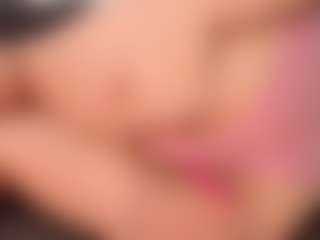 Live cam show with Annie - Eating Pussy on Camsoda