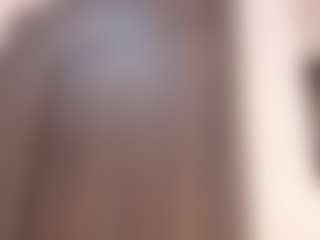 Live cam show with Annie - Ball Sucking on Camsoda