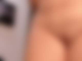 Live cam show with Annie - Eating Pussy on Livezox