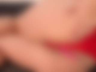 Live cam show with Annie - Eating Pussy on CamSextacy