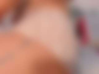 Live cam show with Annie - Big Ass on Camsoda