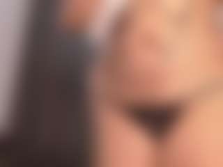 Live cam show with Annie - Eating Pussy on CamClone