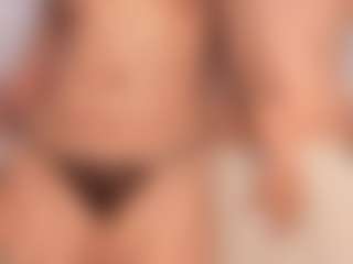 Live cam show with Annie - Ball Sucking on sexytreat.net