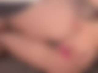Live cam show with Annie - Riding on Camsoda