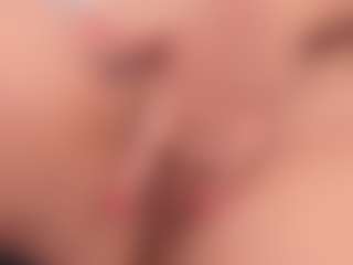 Live cam show with Annie - Eating Pussy on Camversity