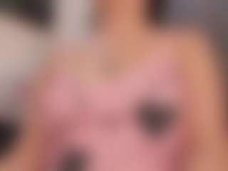 Live cam show with Annie - Eating Pussy on AdultVida.com