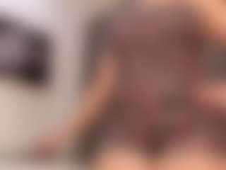 Live cam show with Annie - Riding on Camming Site