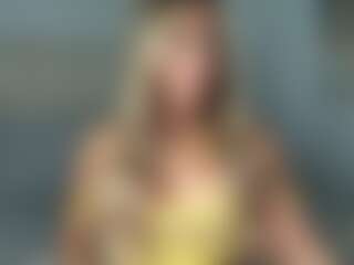Live cam show with Cata Ruiz - Plug on Camming Site