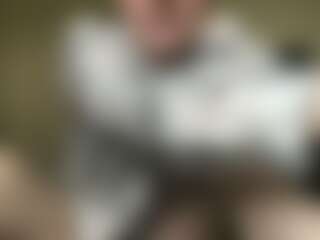 Live cam show with littlespcrkle - Little on camwithhim.com