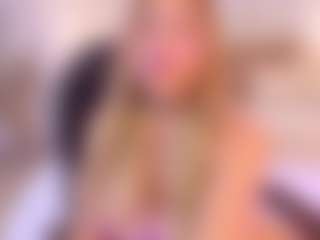 Live cam show with LizzTayler - Fuck on livesexfox.com