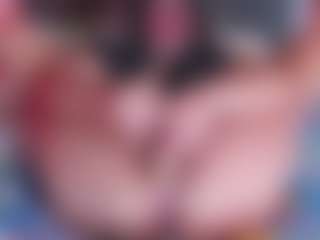 Live cam show with stacielayne - Teen (18+) on alttransgirls | colombia
