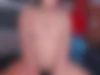 Live cam show with stacielayne - Asian BBW on Free Soda