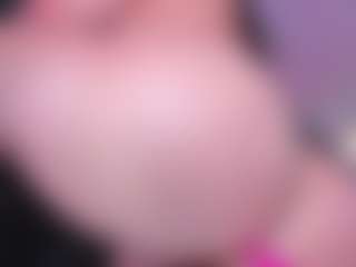 Live cam show with stacielayne - Gamer Asian on Lustler
