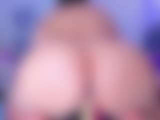 Live cam show with stacielayne - Asian BBW on Camsoda