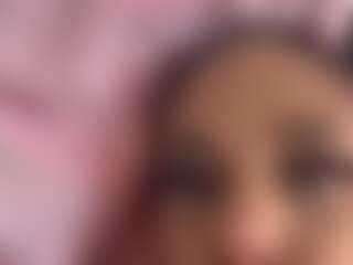 Prettyinkstoner's Live Sex Cam Show