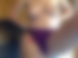 Live cam show with cutehousegirl - Crazy on CamwithHer