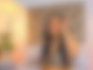 Malaia Hills's Live Sex Cam Show