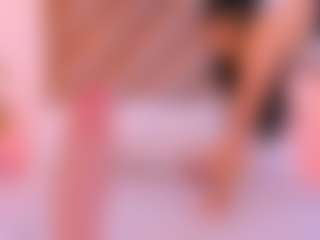 Live cam show with Malaia Hills - Facial Piercings on friskycurves.com