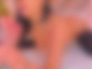 Malaia Hills's Live Sex Cam Show