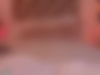 Show de câmera ao vivo com Malaia Hills - Facial Piercings no Camsoda