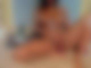 Live cam show with Naomi - Gray Eyes on Sweet Sext