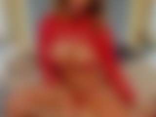 Live cam show with Naomi - Plug on intimatelivegirls.com