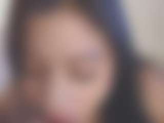 Live cam show with ginaakemi - Suck on Free Soda