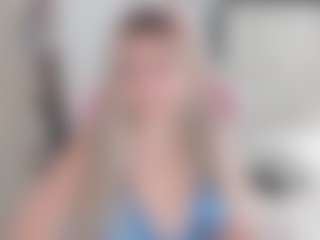 Live cam show with siri - Flashing on Gym Cam Girls