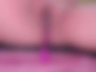 Live cam show with laura - Body Massage on Camsoda