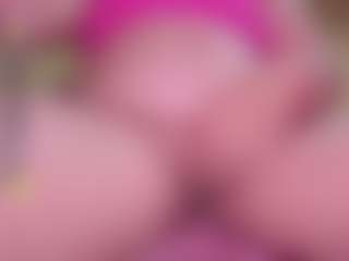 Live cam show with laura - Butt Plug on Camsoda