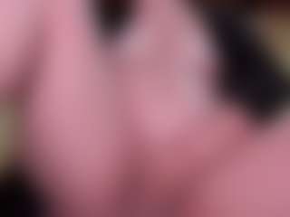 Live cam show with laura - Brown Hair on Gym Cam Girls