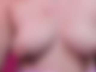 Live cam show with laura - Body Massage on Hubzter Live