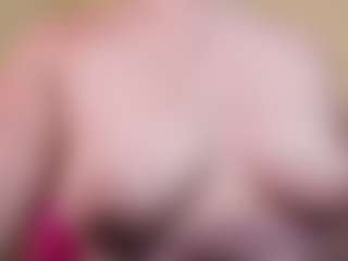 Live cam show with laura - Control on live.xheat.ai