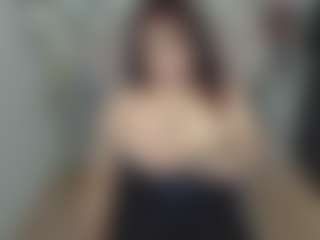 Live cam show with Fetish Girl - Nails on Camsoda