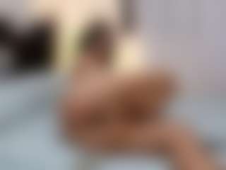 Pokaz na żywo z Anna Jones - Butt Plug na Camsoda