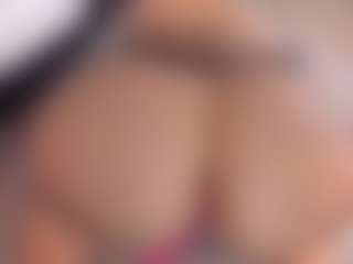 Live cam show with Polly Babe - Handjob on camwithhim.com