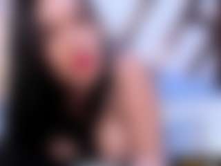 Live cam show with Alejandra - Fingers on Camsoda