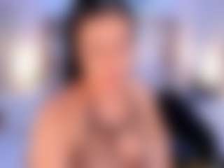 Live cam show with Alejandra - Shaved Pussy on Dare Cams