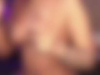 Live cam show with britannyebony - French on Dare Cams | colombia
